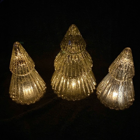 EUC 3 Glass Lighted Christmas Trees - Picture 5 of 16